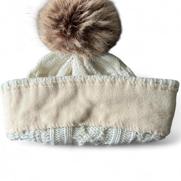 Echo NY Cable Knit Pom Pom Beanie Cream Fleece Lined Winter Hat Cozy OS - Picture 3 of 4
